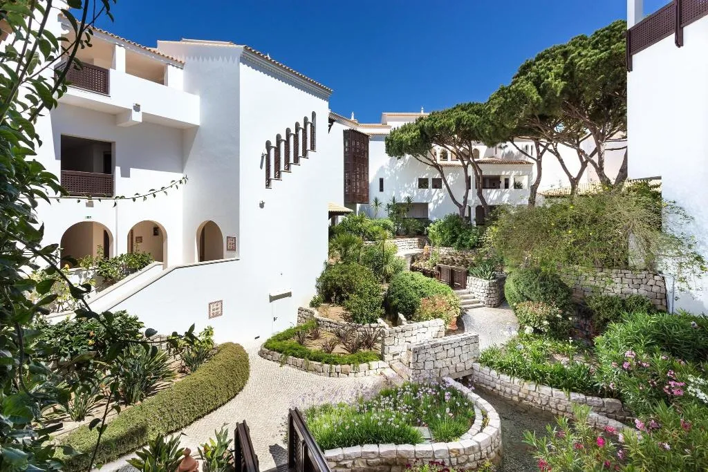 General view, Pine Cliffs Resort, Algarve