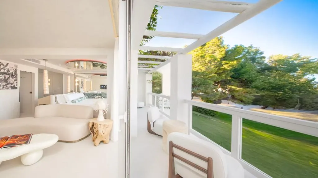 JUNIOR SUITE STANDARD Room, Destino Five Ibiza 5 Grand Luxe Resort, Ibiza
