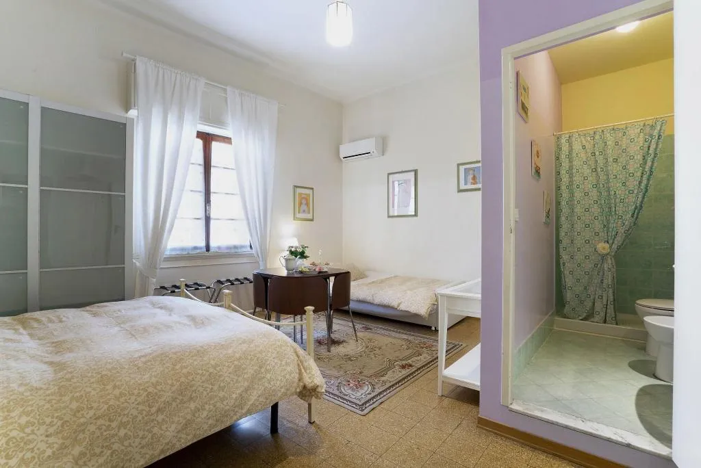 Room, 1900 Artevita, Florence