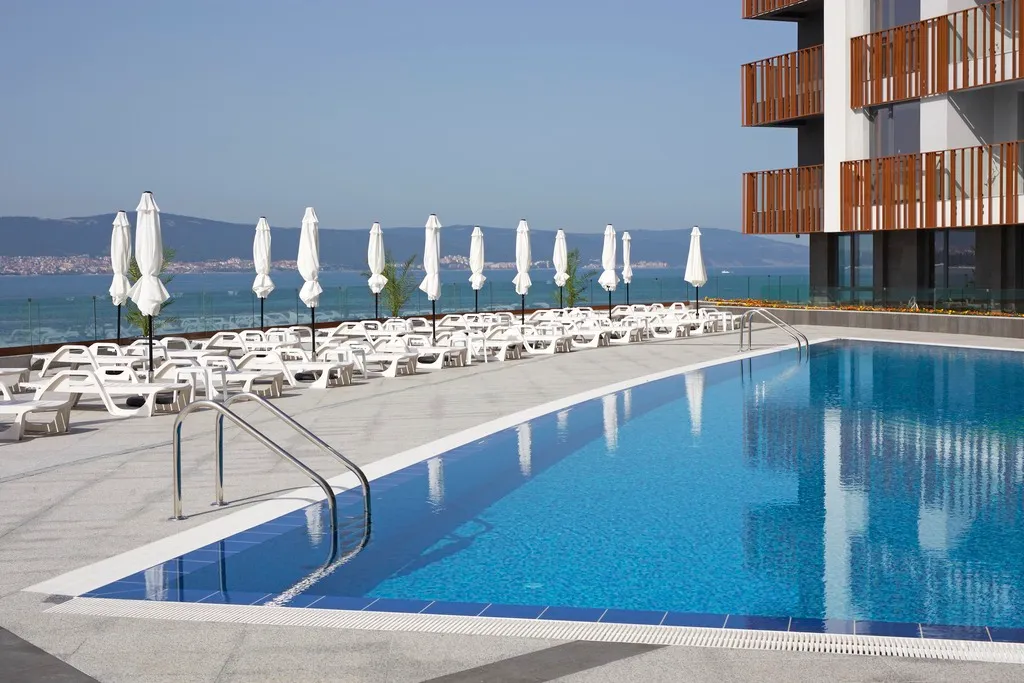 Pool, Paradiso Apartcomplex, Bourgas