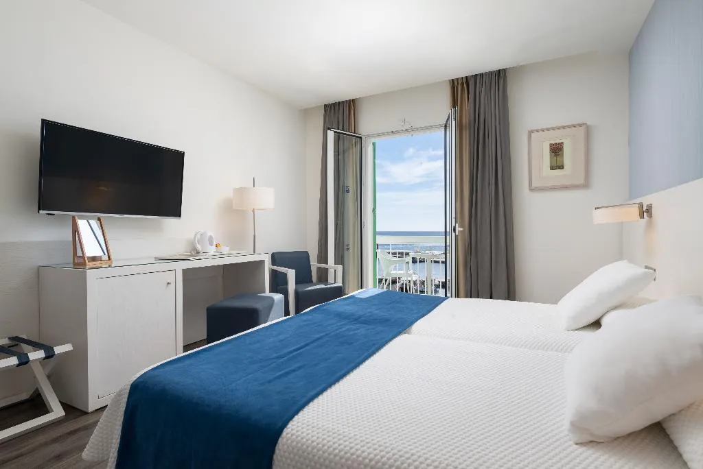 Double or Twin SUPERIOR Room, Hotel Calabona, Majorca
