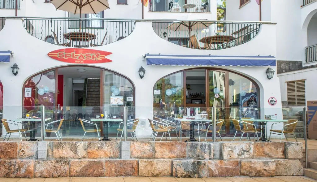 Bar, Flip Flop Surfing Playa Apartments, Majorca