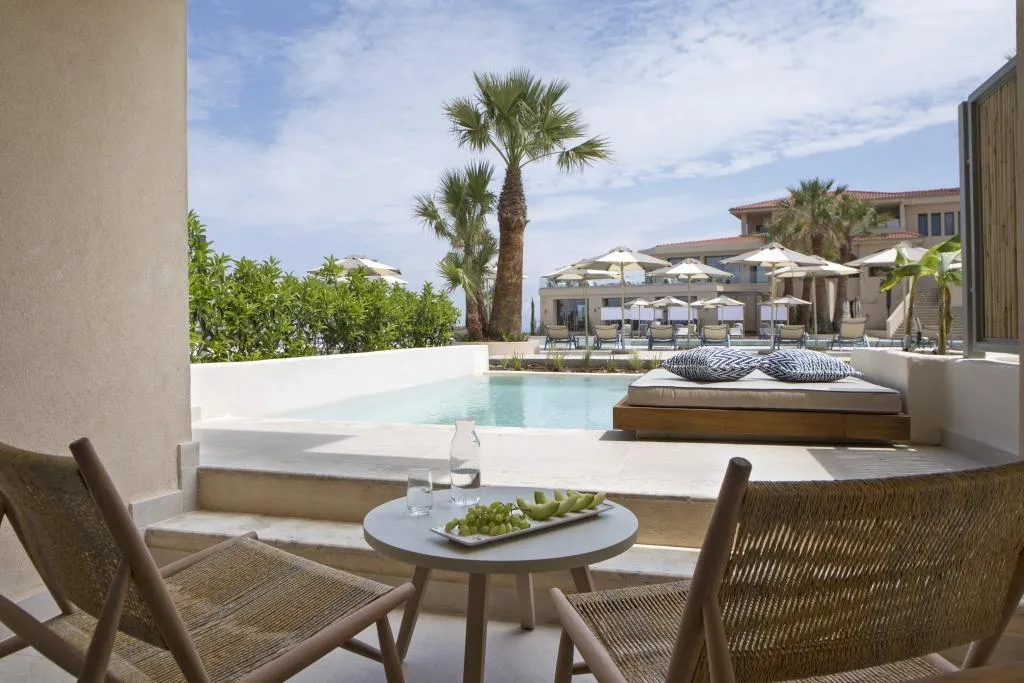 SUITE ONE BEDROOM Room, MERAVIA Leonardo Limited Edition, Halkidiki