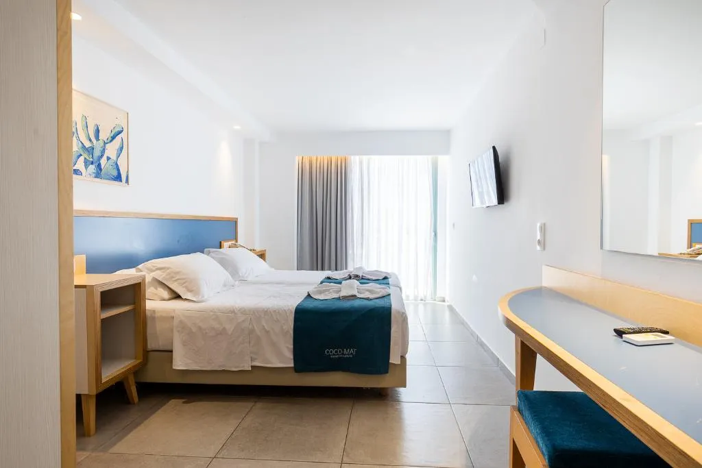 Double or Twin SIDE SEA VIEW Room, Alia Beach Hotel, Crete