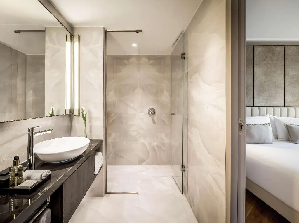 Room, Anantara Grand Hotel Krasnapolsky Amsterdam, Amsterdam