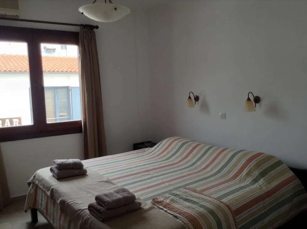 FAMILY ROOM STANDARD Room, Mouria, Skiathos