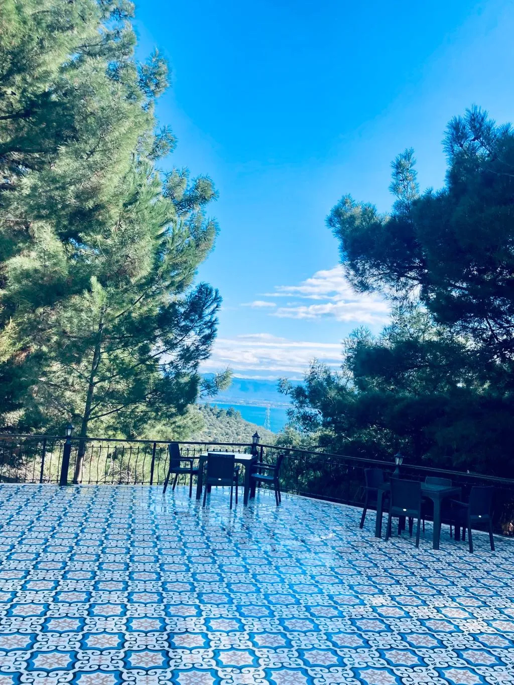 Terrace, Dusler Vadisi Kazdaglari, Izmir