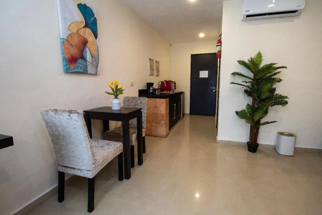 DOUBLE WITH DOUBLE BED Room, Hotel Villas Segovia Suites Playa Del Carmen, Playa Del Carmen