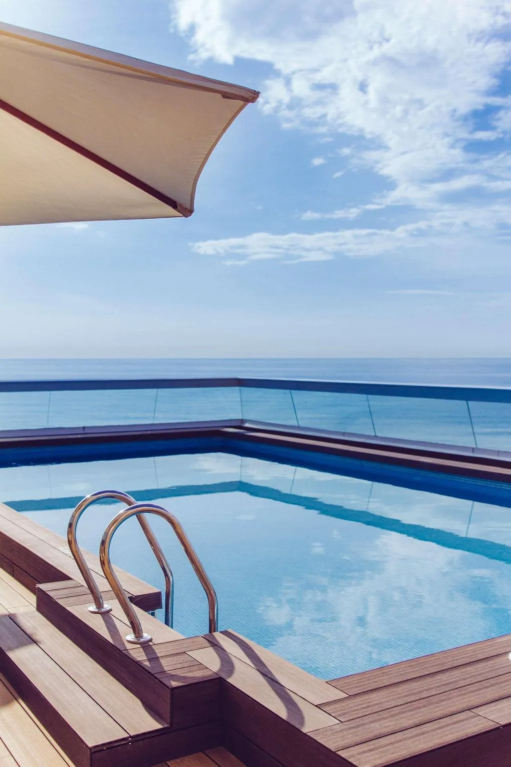 Pool, Suit d M correct code to use 3695, Costa Blanca