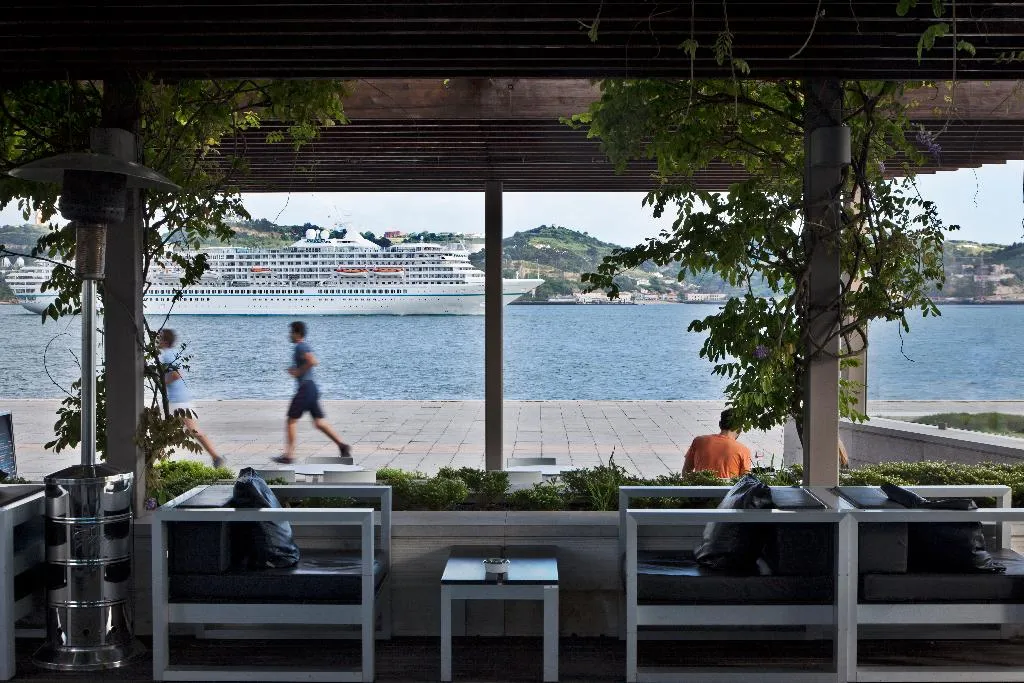 Bar, Altis Belem Hotel & Spa, a Member of Design Hotels, Lisbon