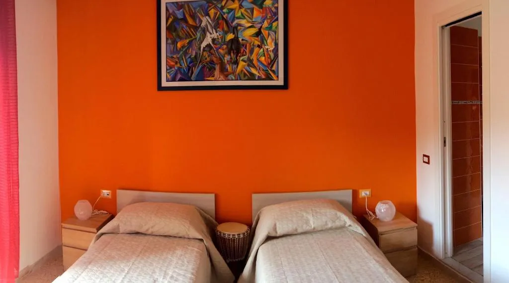 Room, B&B Bibliotechina, Naples