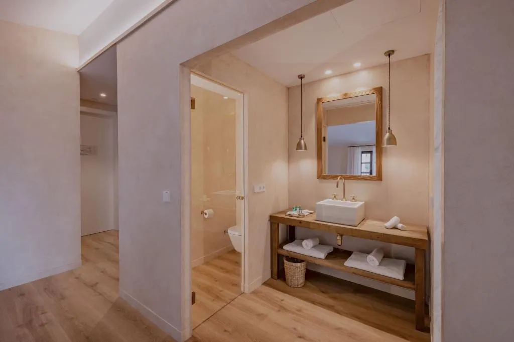 DOUBLE SUPERIOR Room, Palau Macelli, Costa Brava