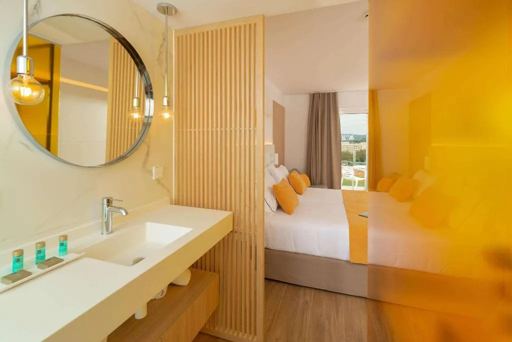 Room, L'Azure Hotel, Costa Brava