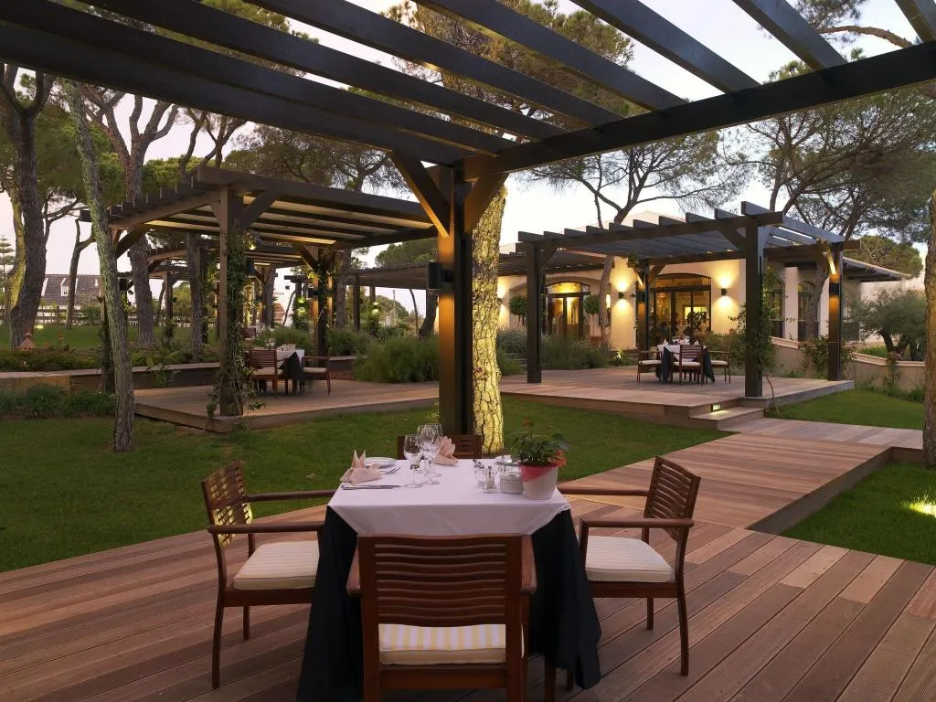 Restaurant, Pine Cliffs Ocean Suites, Algarve