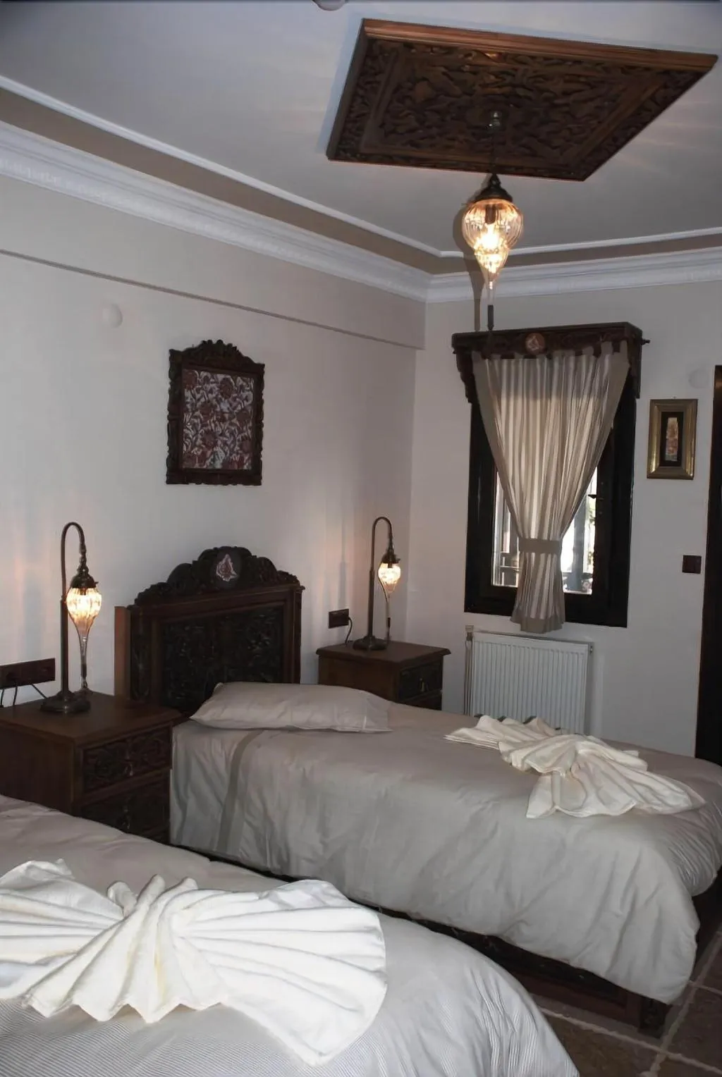 Room, Nilya, Izmir