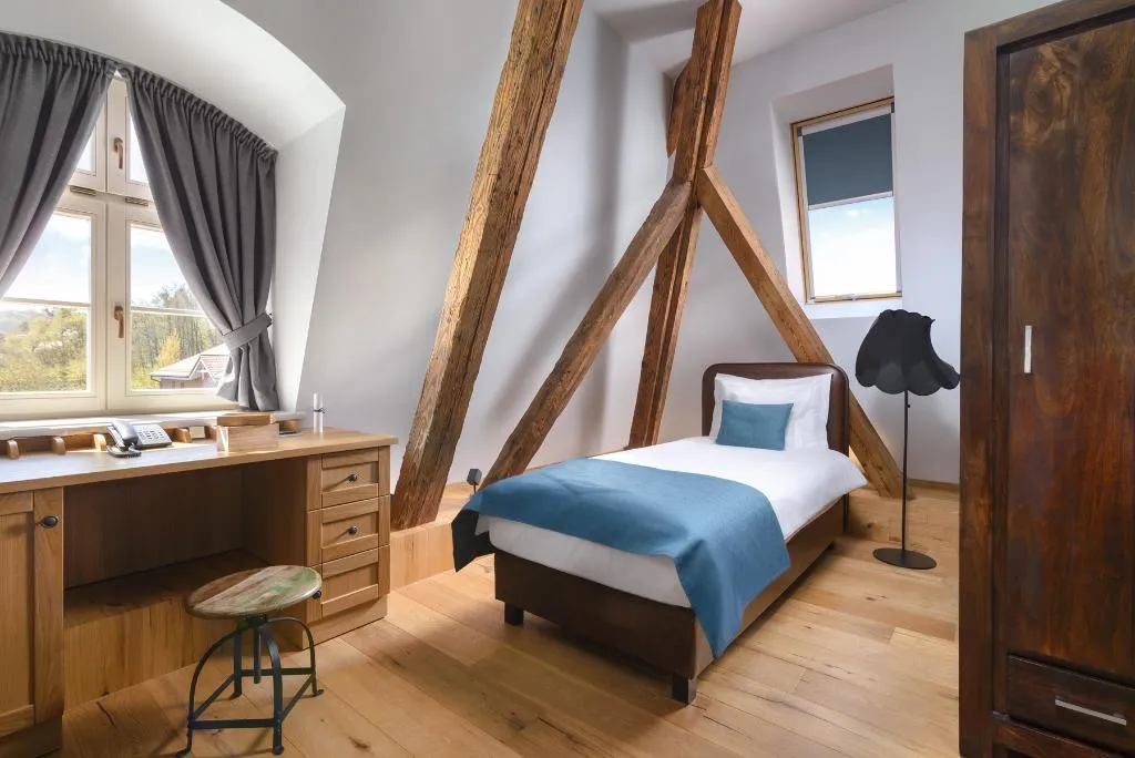 SINGLE DELUXE Room, Relais & Chateaux Hotel Quadrille - Adults Only, Gdansk