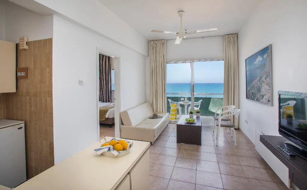 APARTMENT SIDE SEA VIEW ONE BEDROOM Room, Costantiana Beach Hotel Apts, Cyprus