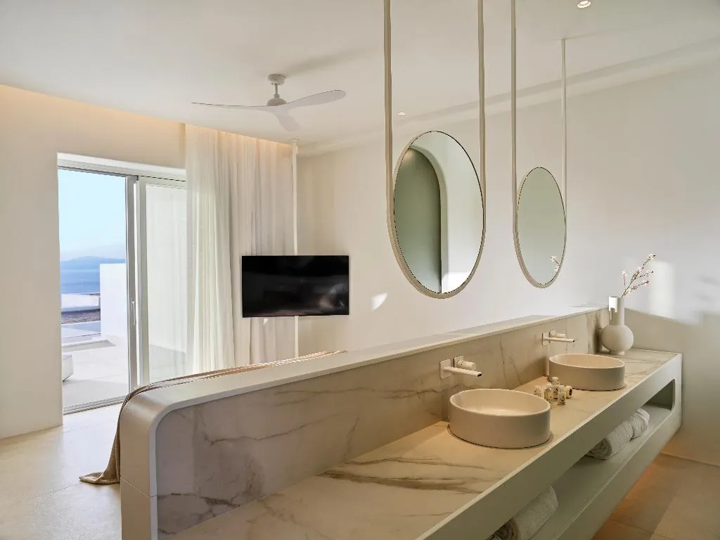 SUITE SEA VIEW WITH PRIVATE POOL Room, Lovia Mykonos, Mykonos