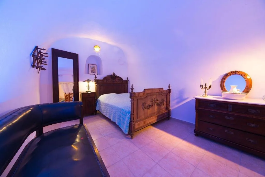 Room, Canava Santino, Santorini