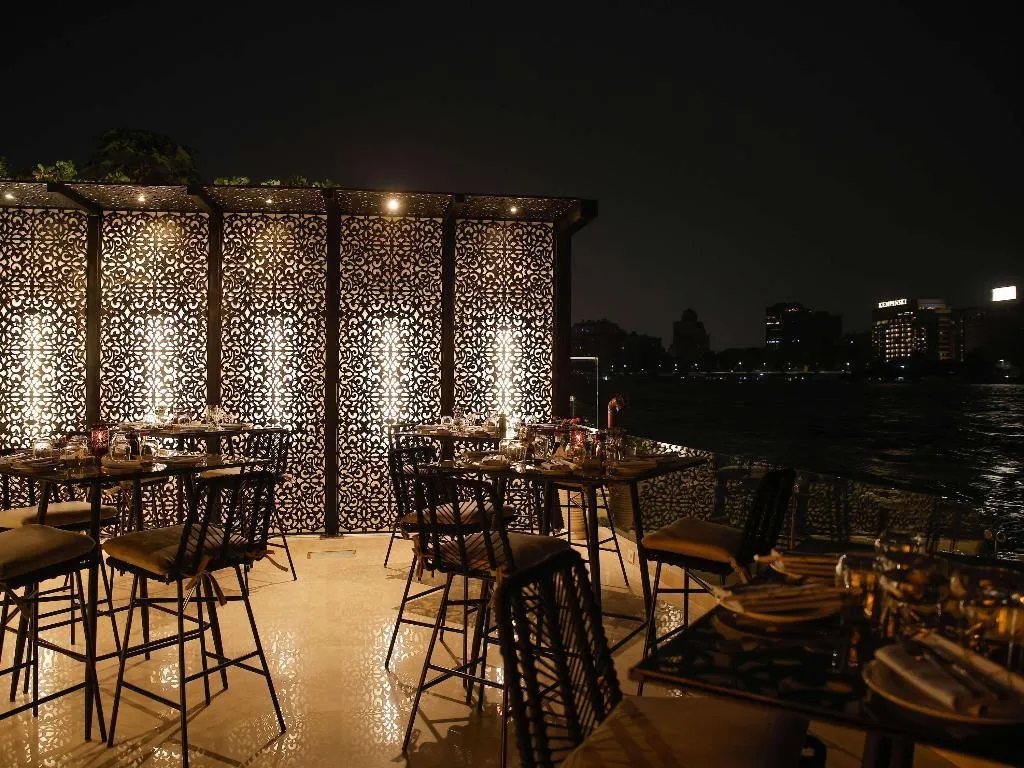 Bar, Sofitel Cairo Nile El Gezirah, Cairo