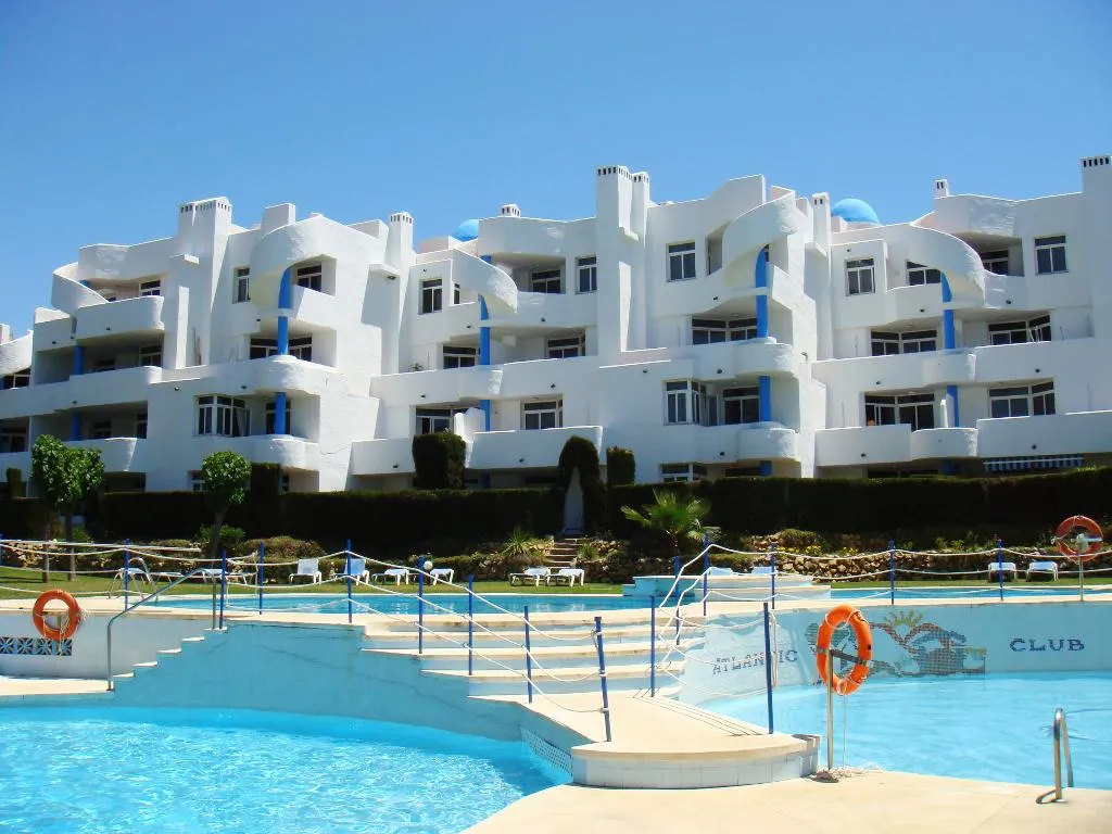 Sports and Entertainment, Ona Campanario, Costa Del Sol
