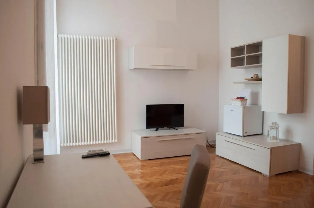 Room, Hotel Neronensis, Naples