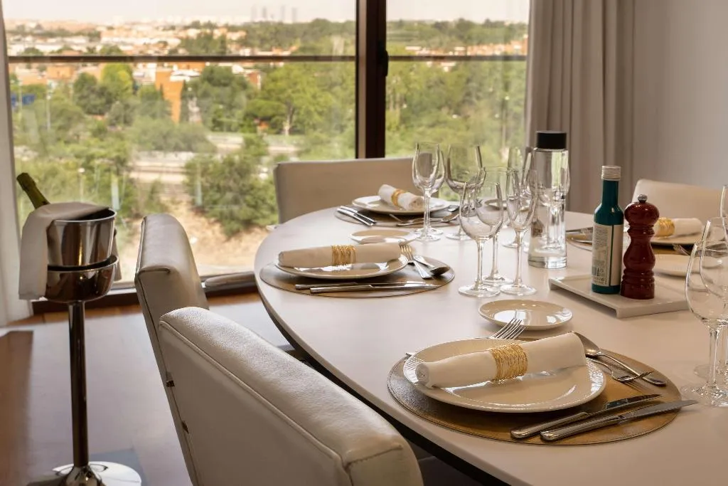 Room, Hilton Madrid Airport, Madrid