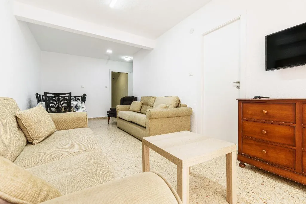 APARTMENT THREE BEDROOMS ONE BATHROOM Room, Apartamentos Maja Beach, Costa Blanca