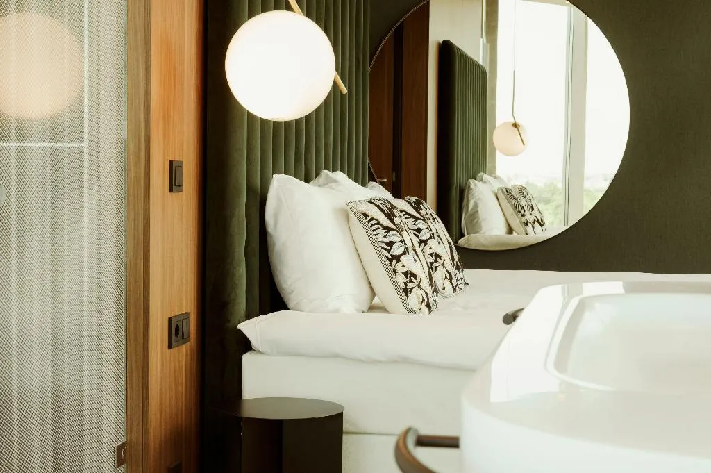 SUITE STANDARD Room, Van der Valk Hotel Amsterdam Zuidas, Amsterdam