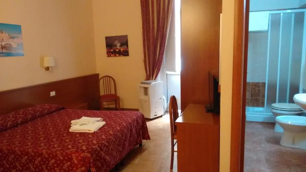 Room, A Casa Di Mei, Naples