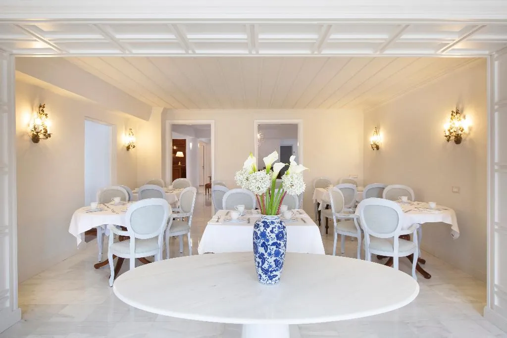 Restaurant, Despotiko, Mykonos