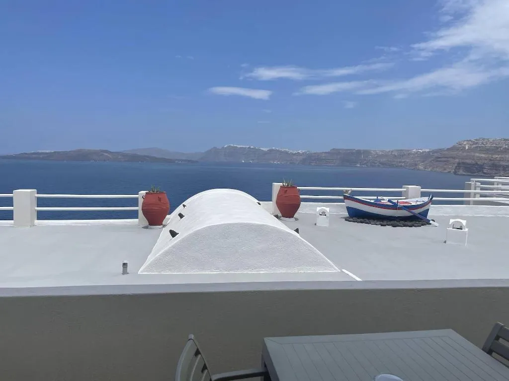 Room, Kokkinos Villas, Santorini