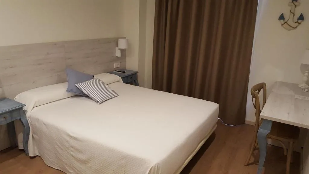 Room, Hotel L´Escala Centre, Costa Brava