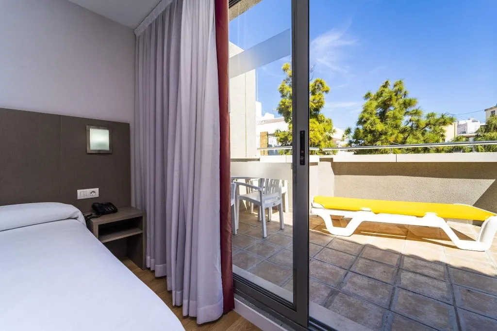 Room, Montesol Benidorm, Costa Blanca