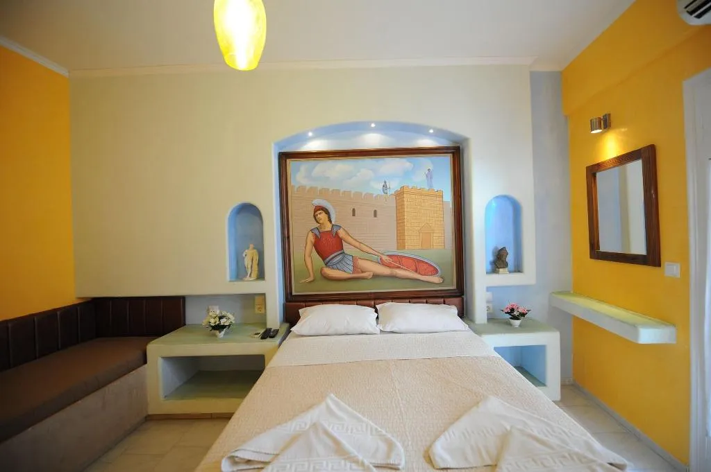 Room, Orfeas Apartments, Santorini