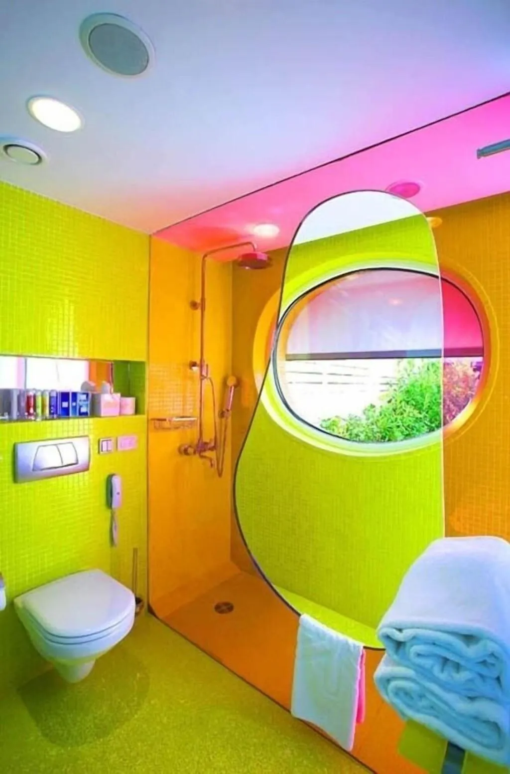 Room, Semiramis, Athens