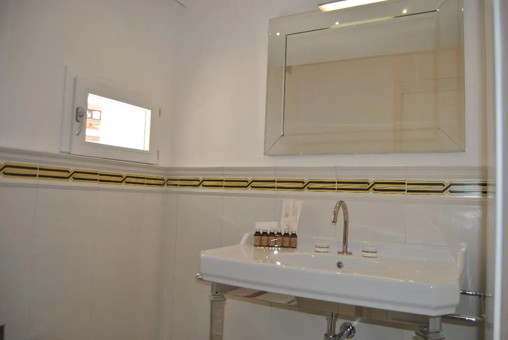 JUNIOR SUITE SUPERIOR WITH AIR CONDITIONING Room, Core Amalfitano City Suites, Naples