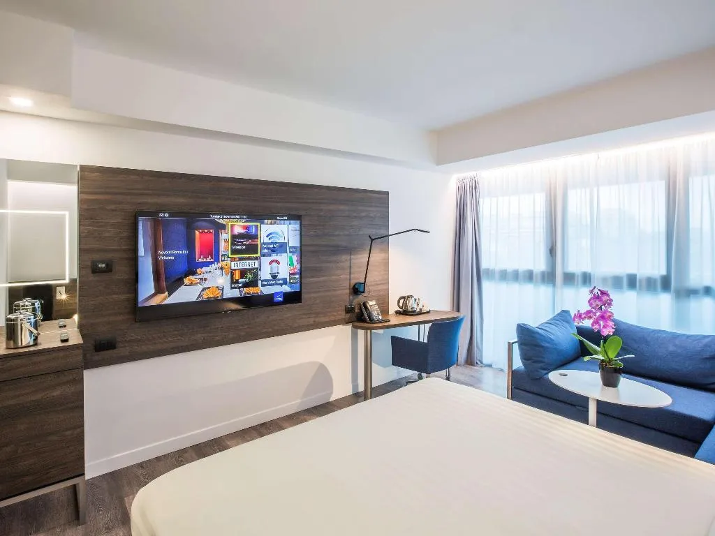 DOUBLE SUPERIOR Room, Novotel Roma Eur, Rome