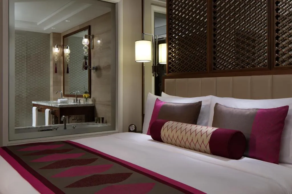 DOUBLE LUXURY Room, Taj Dubai, Dubai