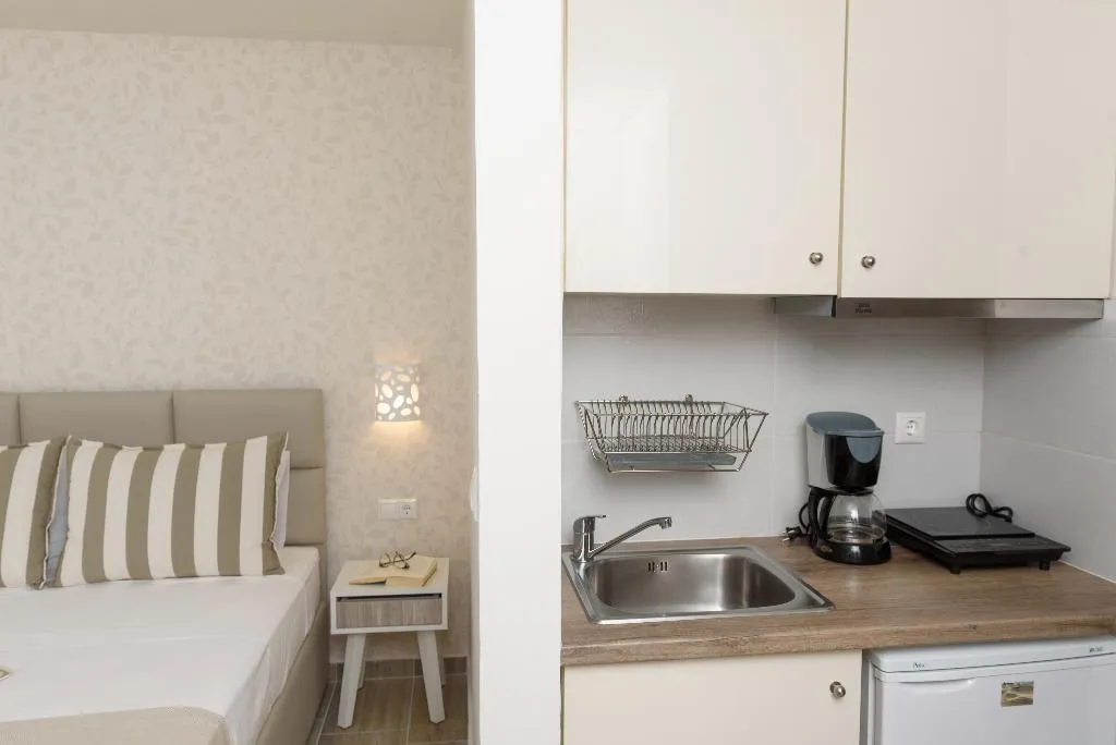 FAMILY ROOM SUPERIOR Room, Ammos Beach & Studios, Thessaloniki