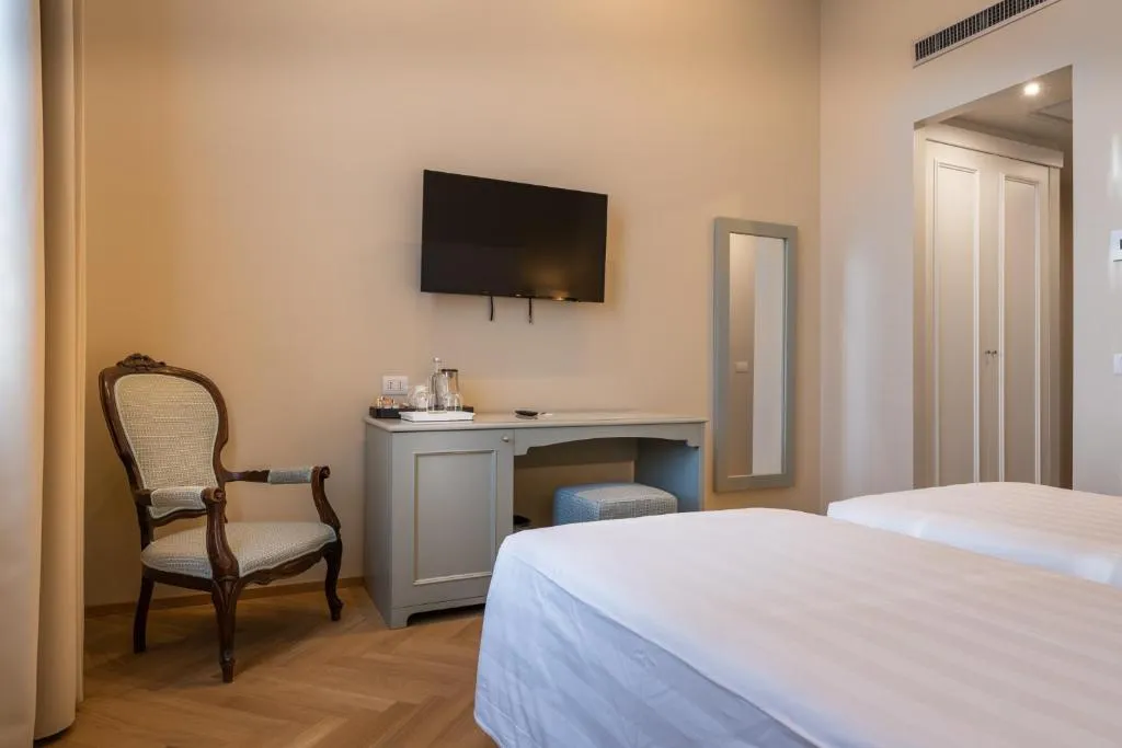 Double or Twin STANDARD Room, Ariele, Florence