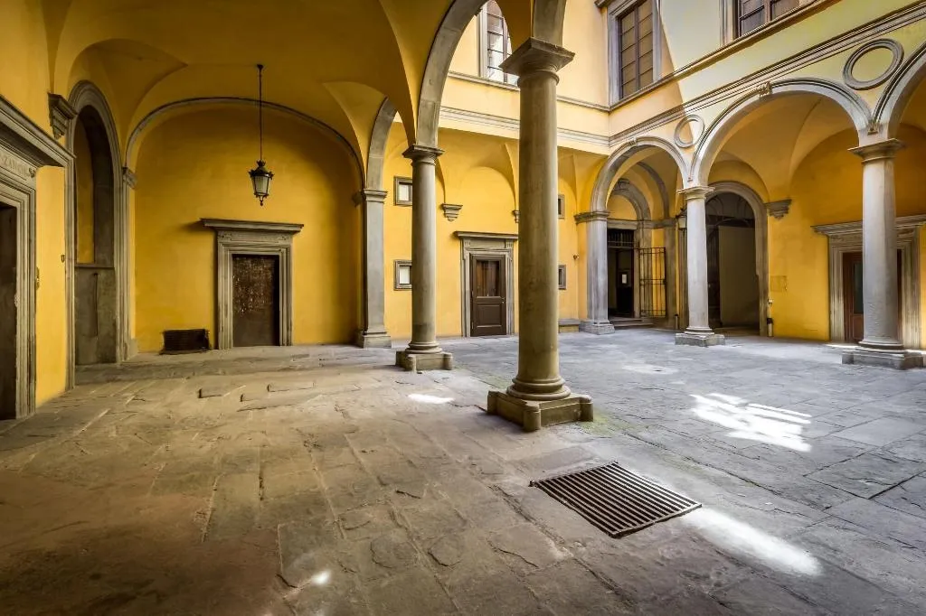 General view, Palazzo Ridolfi, Florence