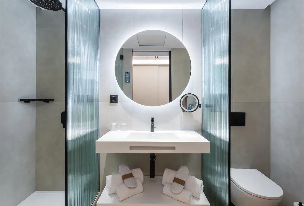 DOUBLE SINGLE USE PREMIER Room, Royal Ramblas, Barcelona