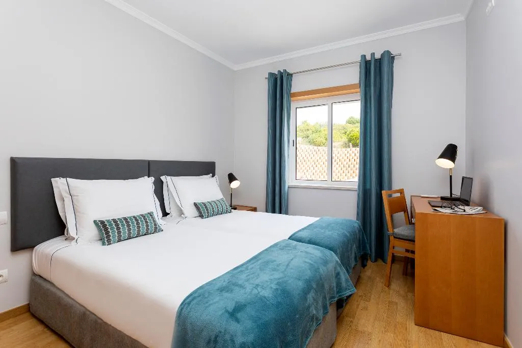APARTMENT THREE BEDROOMS Room, Placid Village, Algarve