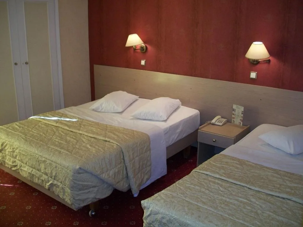 Room, Minoa, Athens