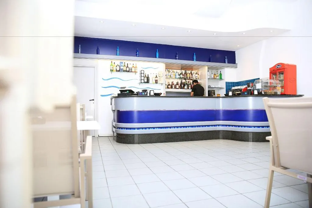 Lobby, Meli, Cagliari
