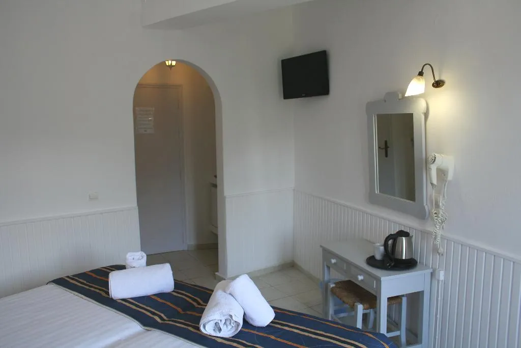 Room, Naiades Almiros River, Crete