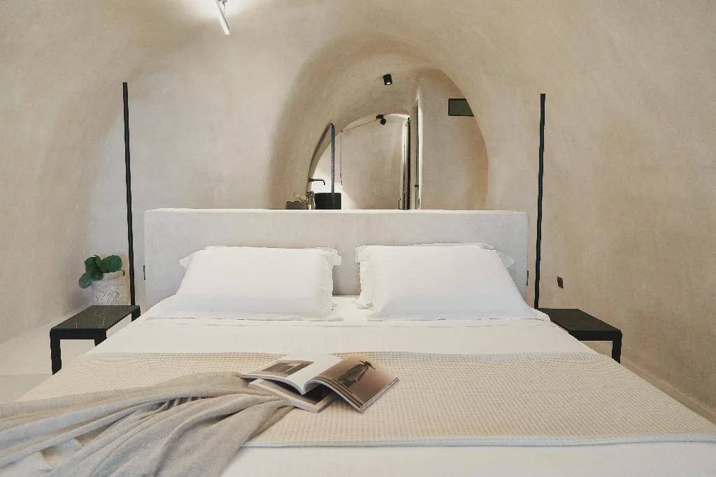 SUITE STANDARD Room, Divine Cave Experience, Santorini
