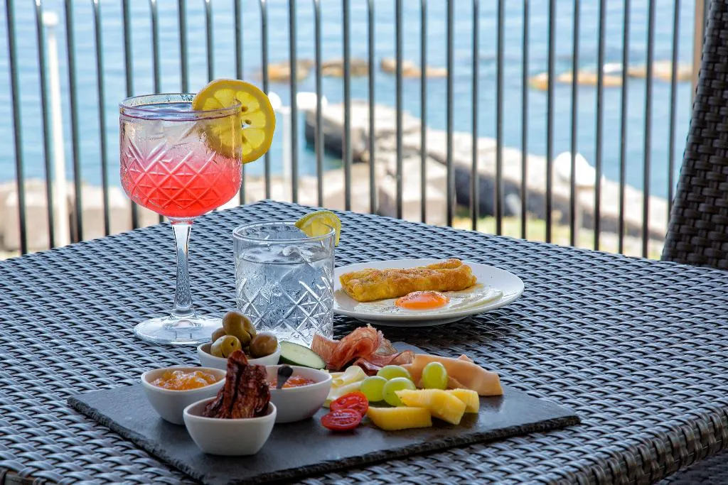 Terrace, Yachting Palace, Taormina