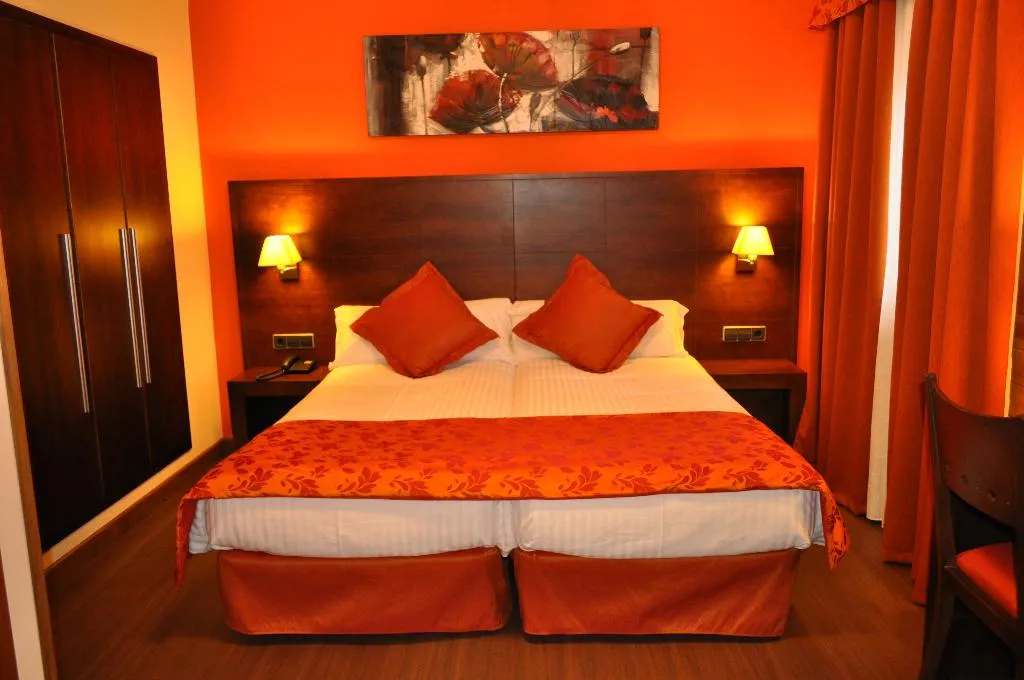 FAMILY ROOM STANDARD Room, Solineu, Costa Brava